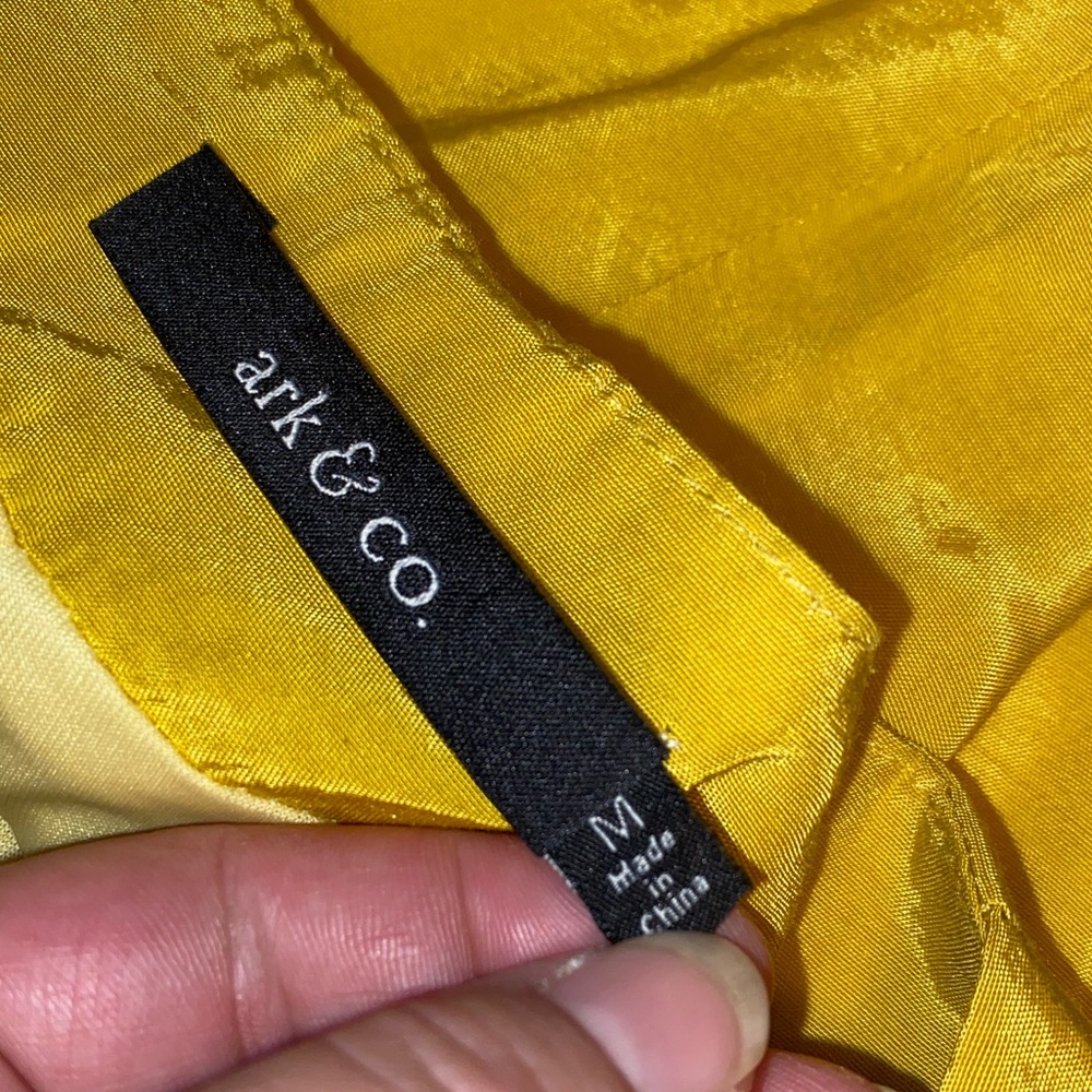 💛Ark & Co. Ruffle Bottom Shorts💛 - Picture 7 of 8